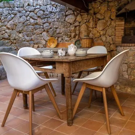 Sleeps 6 With Wifi * Pollenca